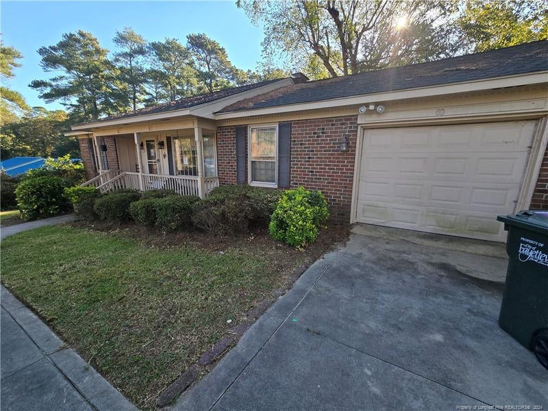 6400 Milford Rd, Fayetteville, NC 28303