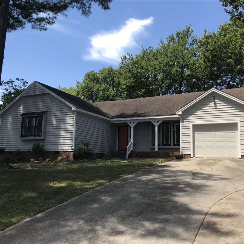6401 Valley Estates Dr, Raleigh, NC 27612