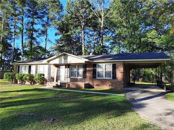 6401 Worthington Dr, Fayetteville, NC 28304