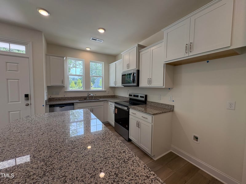 6403 Granite Quarry Dr, Raleigh, NC 27610