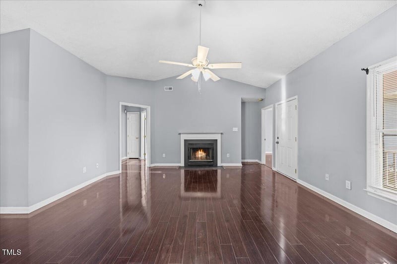 6404 Chartley Dr, Fayetteville, NC 28304