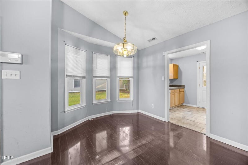 6404 Chartley Dr, Fayetteville, NC 28304