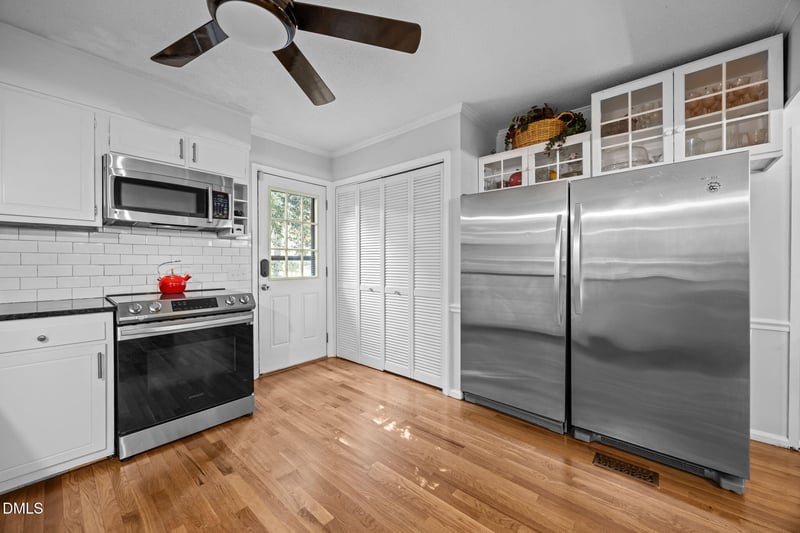 6404 Dixon Dr, Raleigh, NC 27609