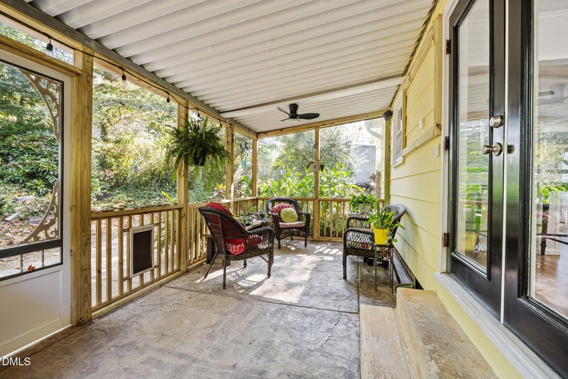 6404 Dixon Dr, Raleigh, NC 27609