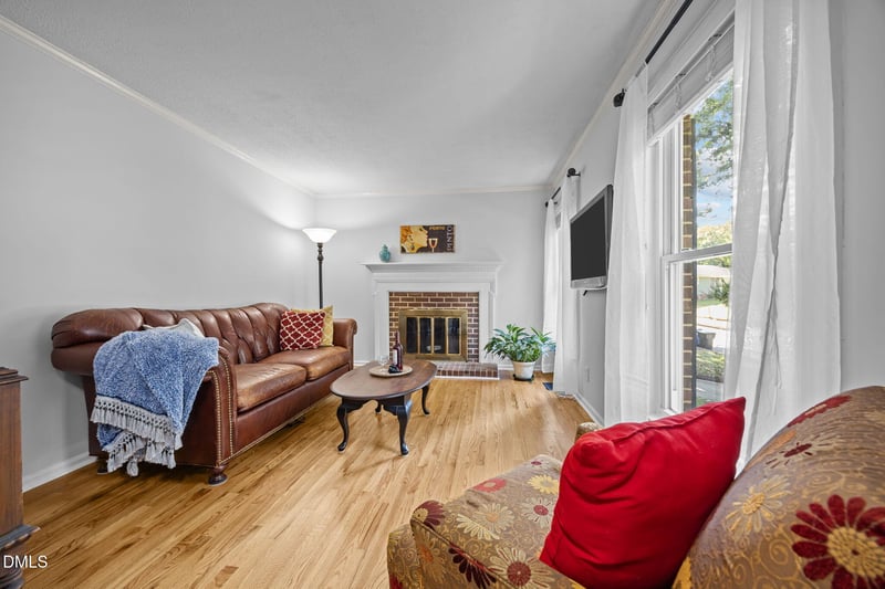 6404 Dixon Dr, Raleigh, NC 27609