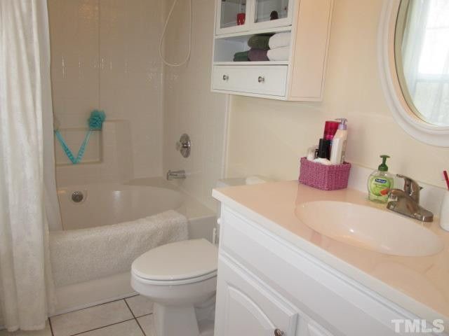 6404 Hawkhurst St, Raleigh, NC 27604