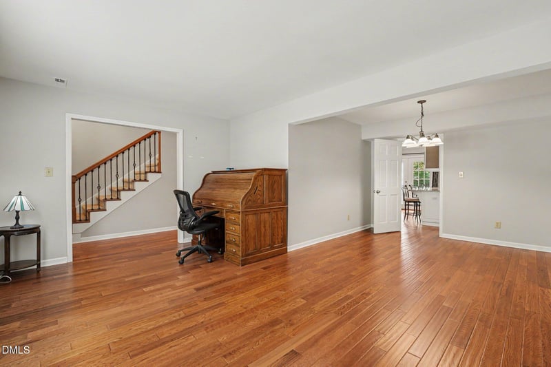 6404 Meadow View Dr, Raleigh, NC 27609
