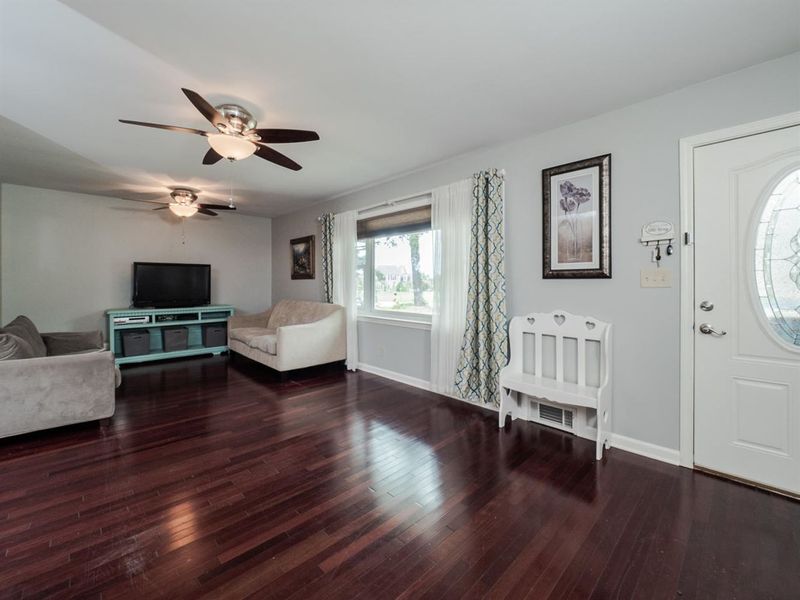 6404 N Old Stage Rd, Angier, NC 27501