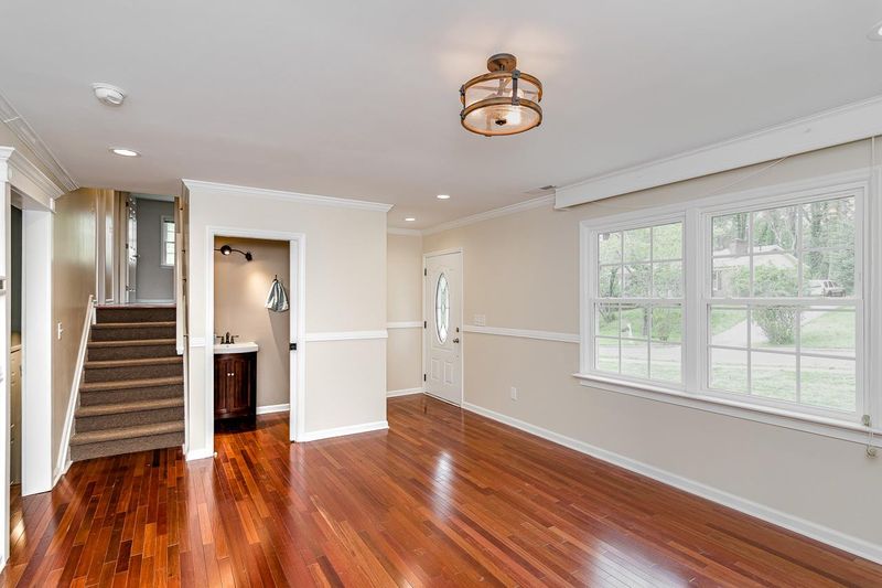 6405 Dixon Dr, Raleigh, NC 27609