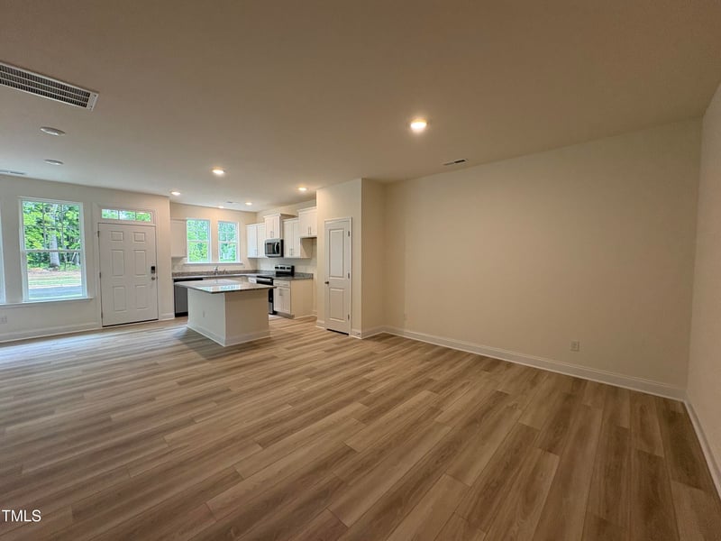 6407 Granite Quarry Dr, Raleigh, NC 27610