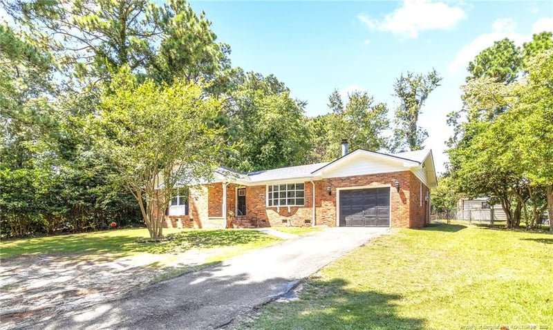 6407 Milford Rd, Fayetteville, NC 28303