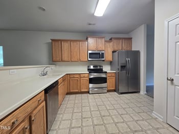 6408 Bunker Hill Dr, Raleigh, NC 27610