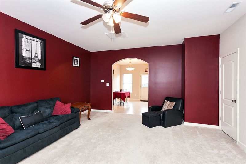 6408 Hatchies Dr, Raleigh, NC 27610