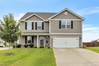 641 Avery Pond Dr, Fuquay Varina, NC 27526