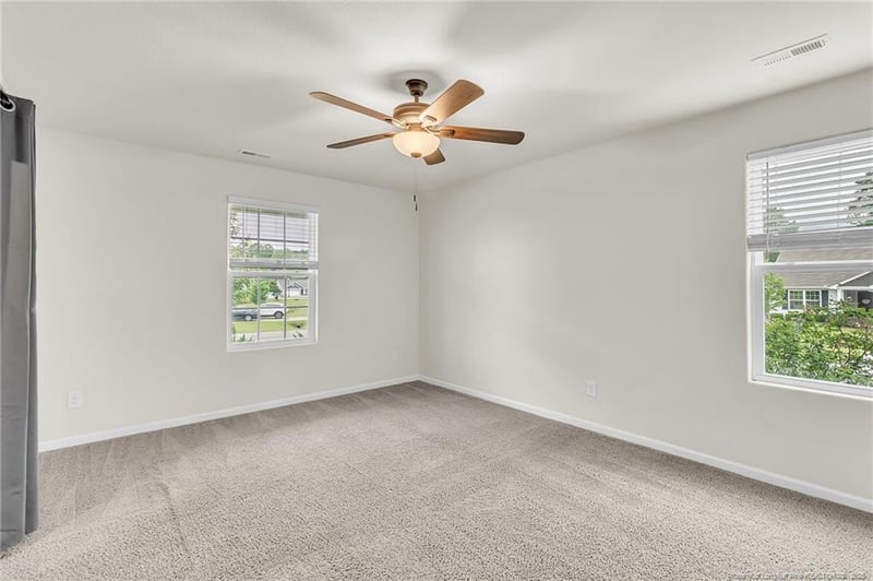 641 Avery Pond Dr, Fuquay Varina, NC 27526