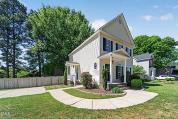 641 Commander Dr, Wendell, NC 27591