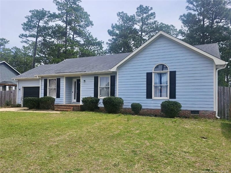 641 Daharan Dr, Fayetteville, NC 28314