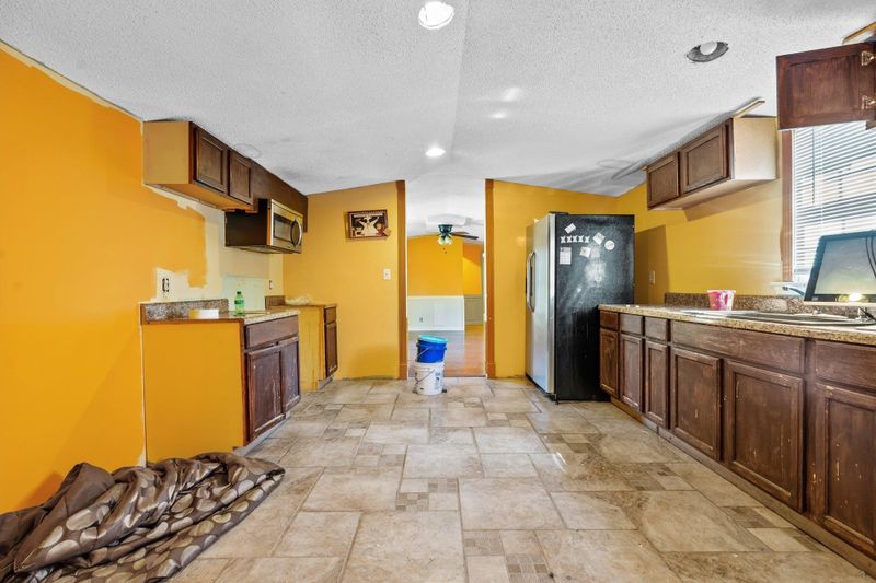 641 Gentry Dr, Erwin, NC 28339