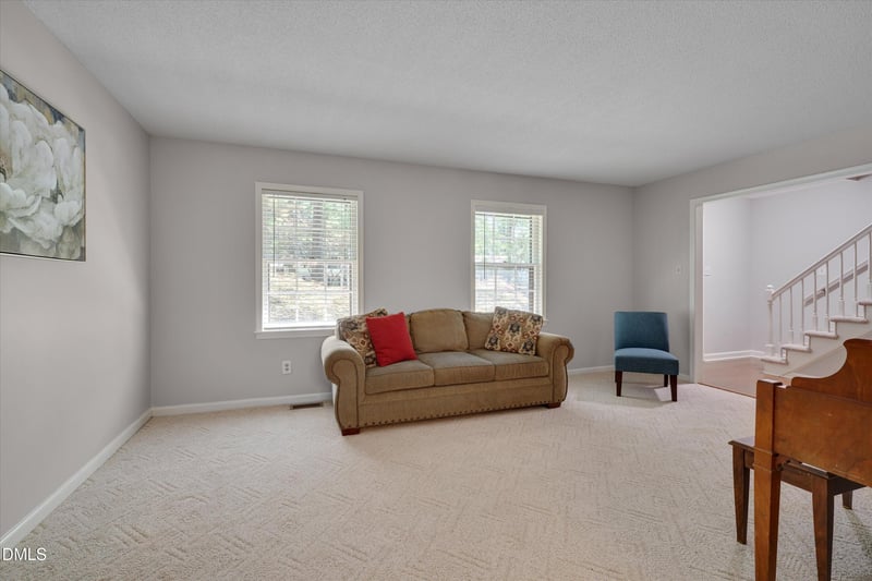 641 Kings Fork Rd, Cary, NC 27511