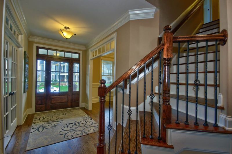 641 Peach Orchard Pl, Cary, NC 27519