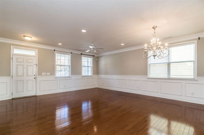 641 Piper Stream Cir, Cary, NC 27519