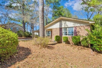 6411 Huntleigh Ct, Fayetteville, NC 28303