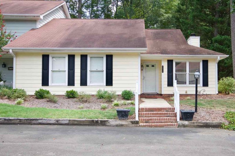 6412 Andsley Dr, Raleigh, NC 27609