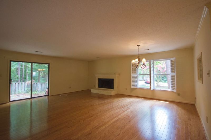 6412 Andsley Dr, Raleigh, NC 27609
