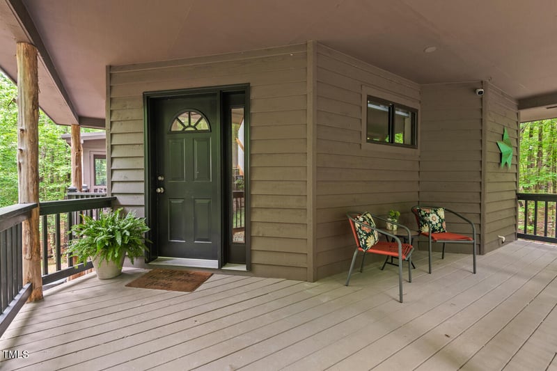 6412 Heartwood Dr, Chapel Hill, NC 27516