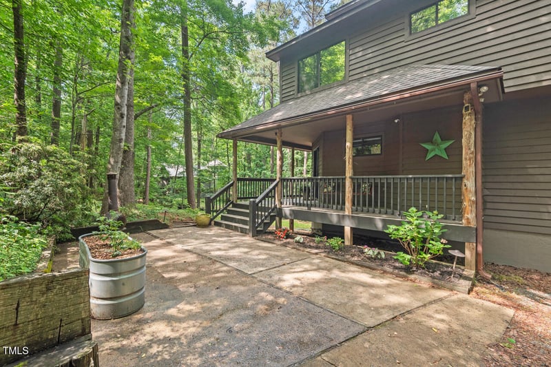 6412 Heartwood Dr, Chapel Hill, NC 27516
