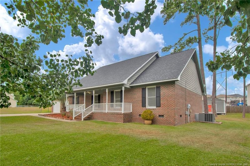6412 Rolling Meadows Ln, Fayetteville, NC 28306