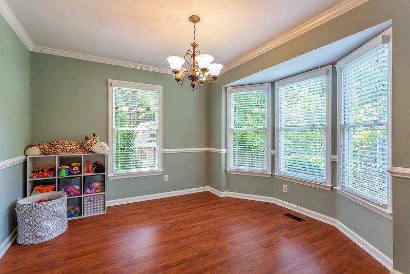 6413 Cape Charles Dr, Raleigh, NC 27617