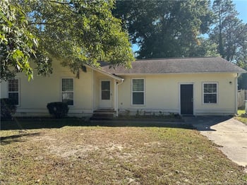 6413 Winter Park Dr, Fayetteville, NC 28304