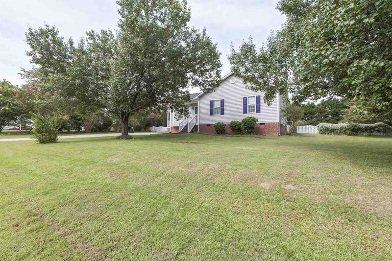 6416 Bridgemont Ln, Willow Springs, NC 27592