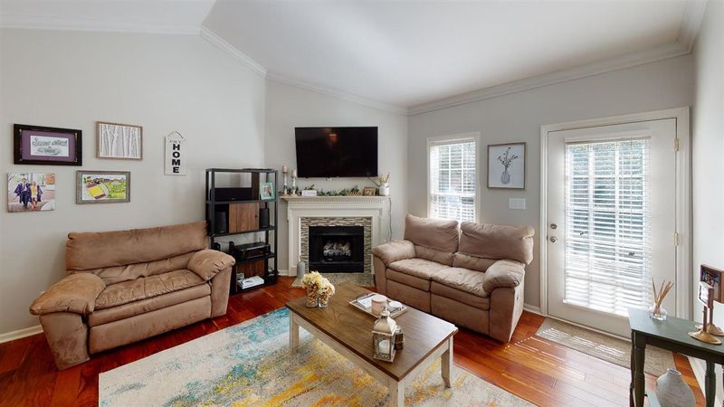 6416 Tinderbox Ln, Raleigh, NC 27603