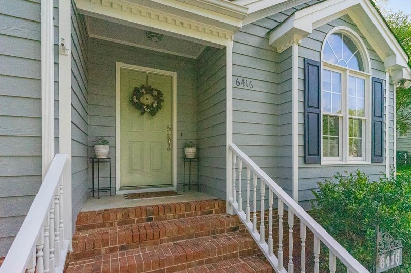 6416 Westborough Dr, Raleigh, NC 27612