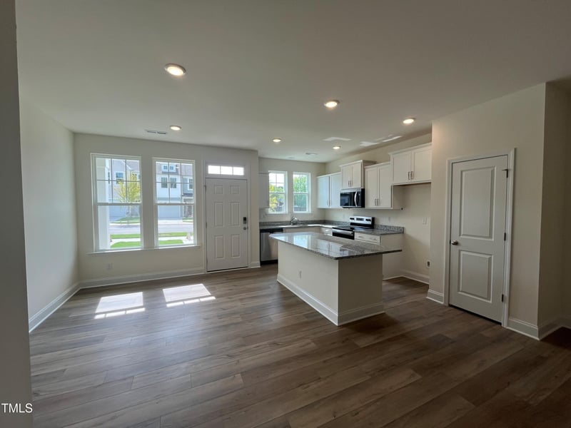 6417 Granite Quarry Dr, Raleigh, NC 27610