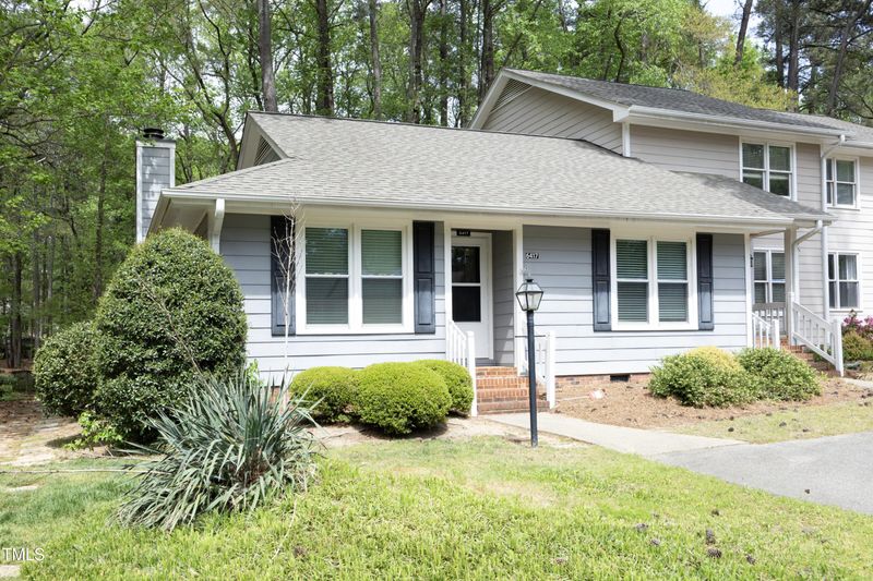 6417 Meadow View Dr, Raleigh, NC 27609
