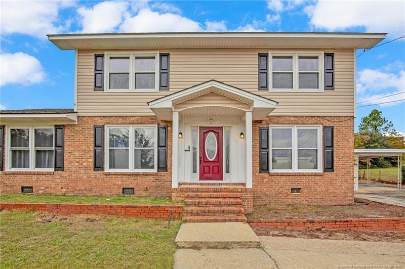 6417 New Castle Rd, Fayetteville, NC 28303