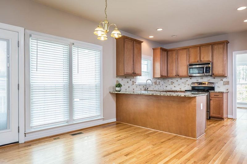 6417 Ridgemount St, Wake Forest, NC 27587
