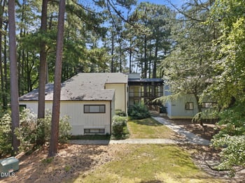642 Pine Ridge Pl, Raleigh, NC 27609