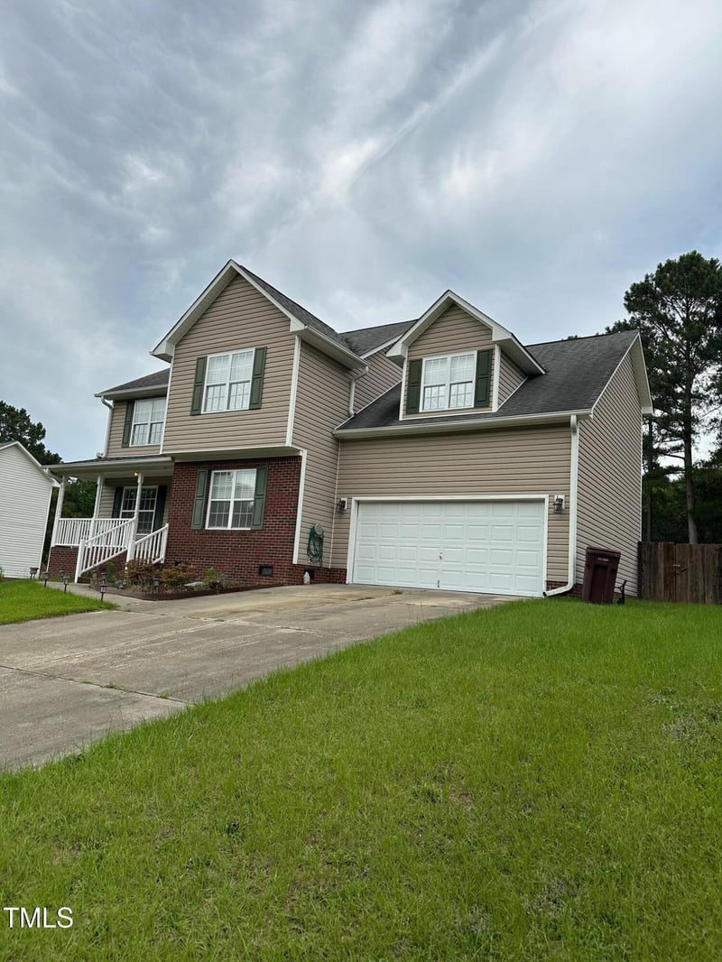 642 Pinevalley Ln, Sanford, NC 27332