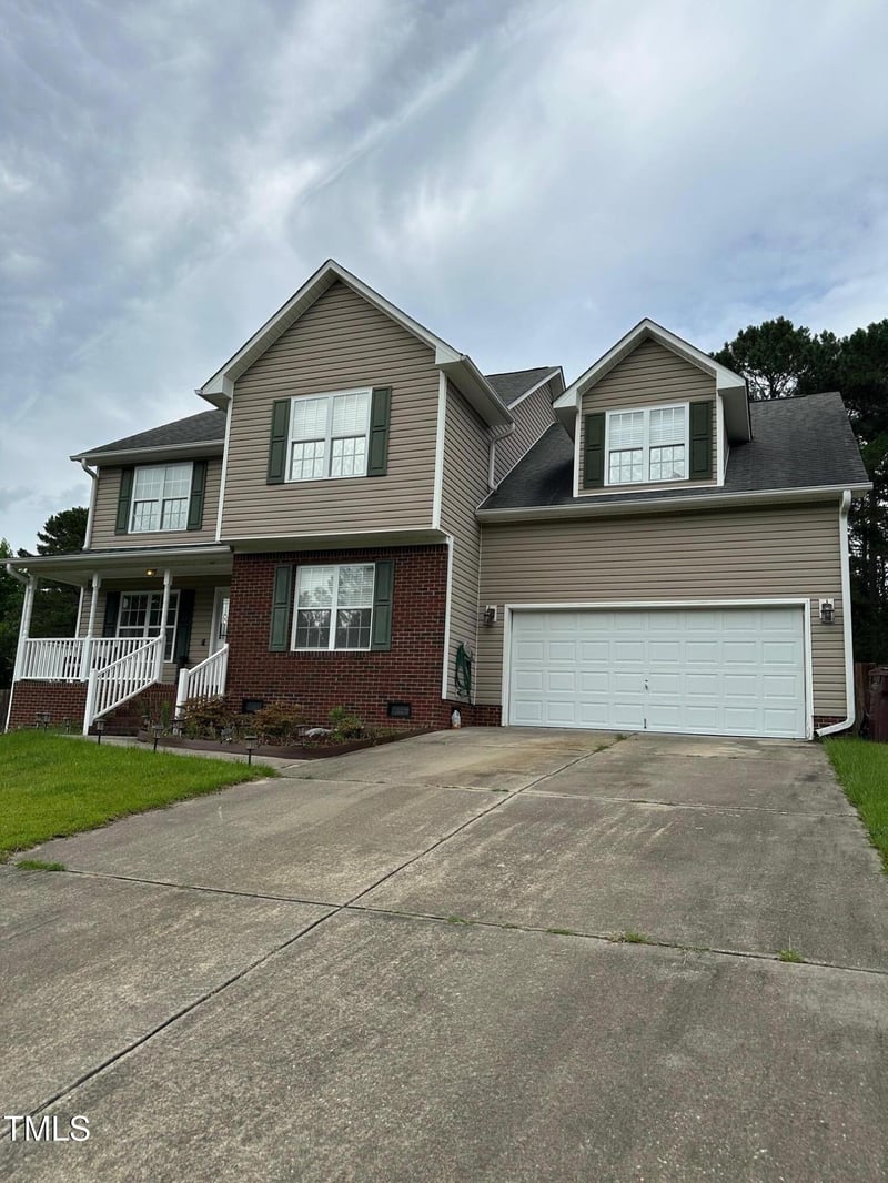 642 Pinevalley Ln, Sanford, NC 27332