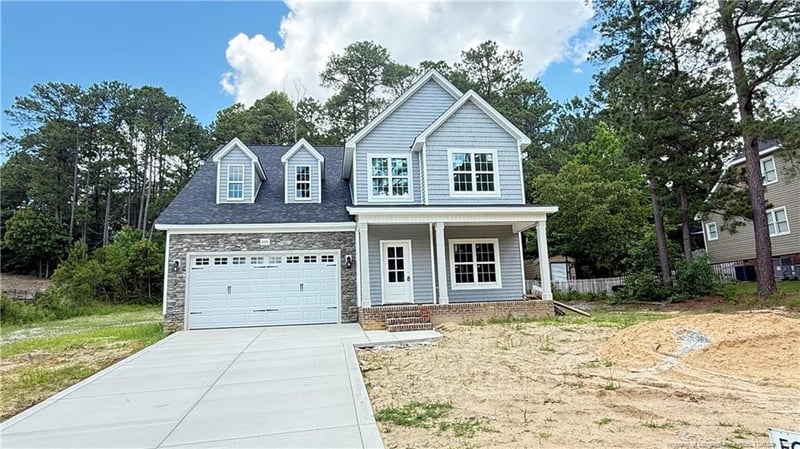 6420 Burnside Pl, Fayetteville, NC 28311