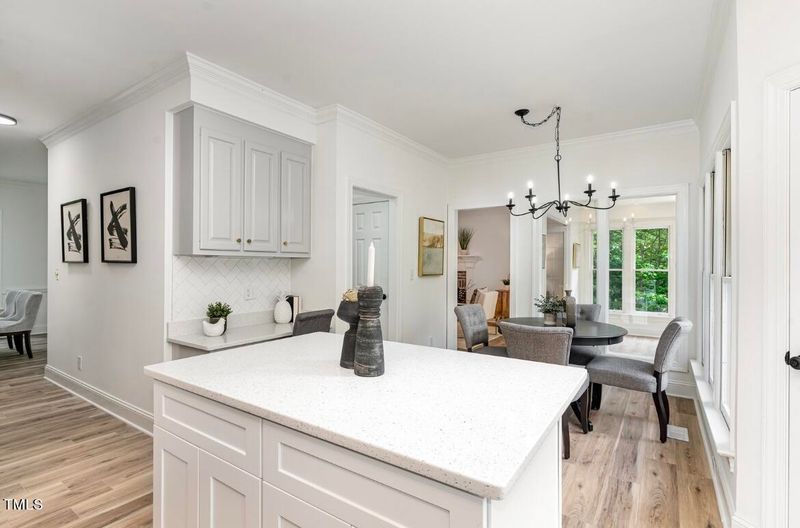 6420 Hampton Ridge Rd, Raleigh, NC 27603