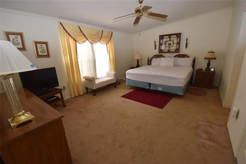 6421 Holman Mill Rd, Snow Camp, NC 27439