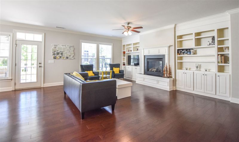 6421 Kit Creek Rd, Morrisville, NC 27560