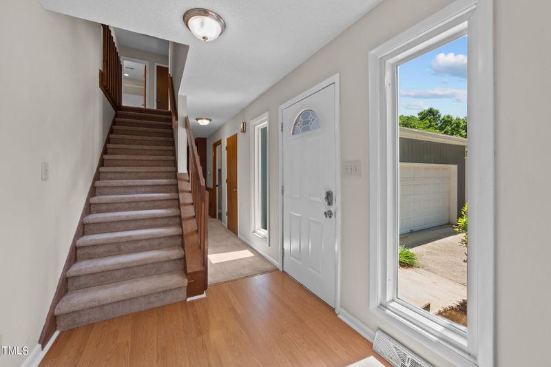 6421 Secret Dr, Raleigh, NC 27612