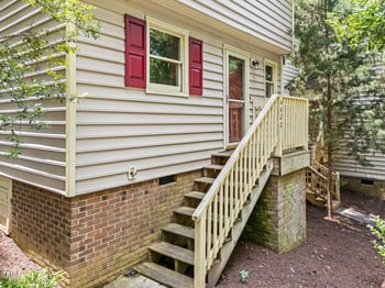 6422 English Oaks Dr, Raleigh, NC 27615