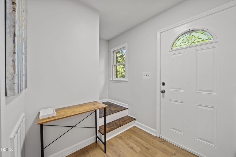 6422 English Oaks Dr, Raleigh, NC 27615